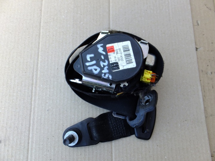 bezpečnostní pás levý předek mercedes w245 1698608385