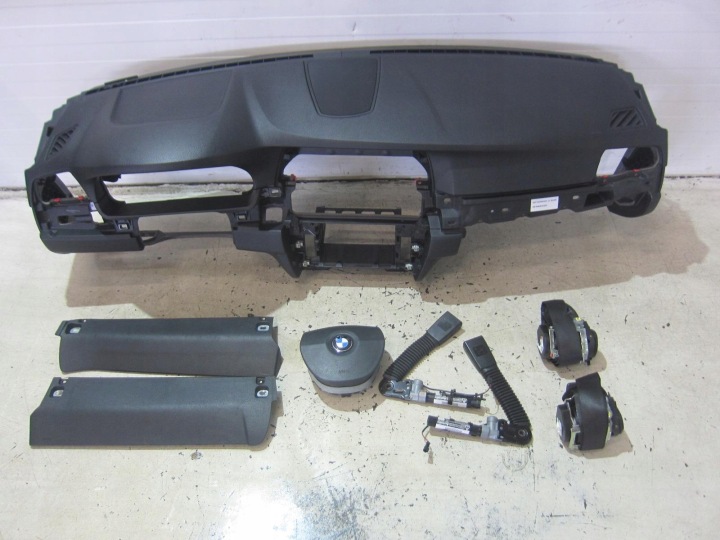 BMW 5 F10 535i X-DRIVE dashboard instrument panel airbag console adjusters 9207381