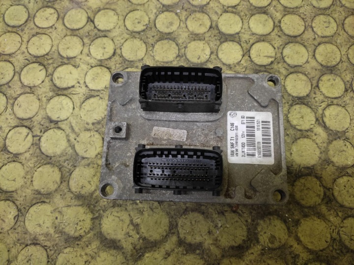 FIAT STILO bedienteil des motors 55181521