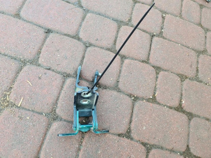 hinge door rear part rear right Opel Insignia