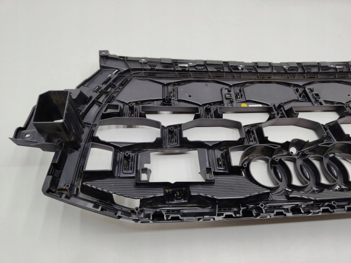 Audi Q7 II 4M LIFT S-LINE GRILL Zzoemcodez охлаждаща течност 13
