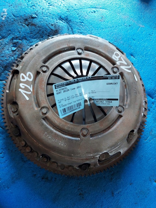 SZTYWNE Reifen Rad DWUMAS SEAT BIZA 13R 1.2 B 030105271D