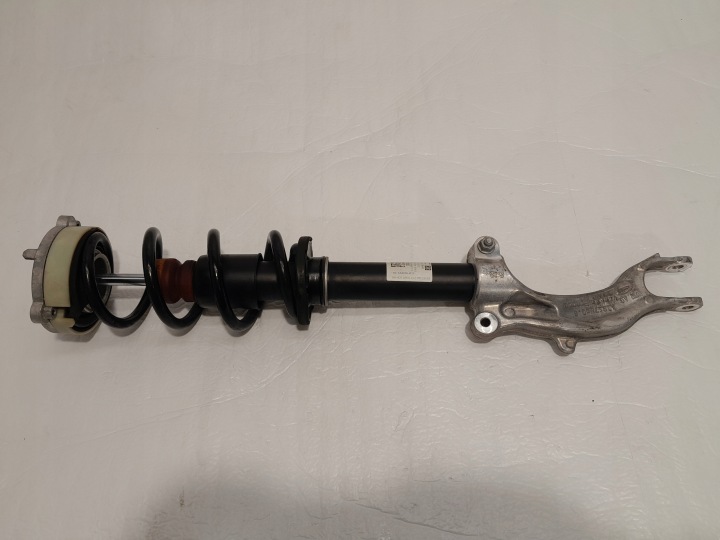 AUDI A4 B9 LIFT shock absorber right front 8W0413031BG