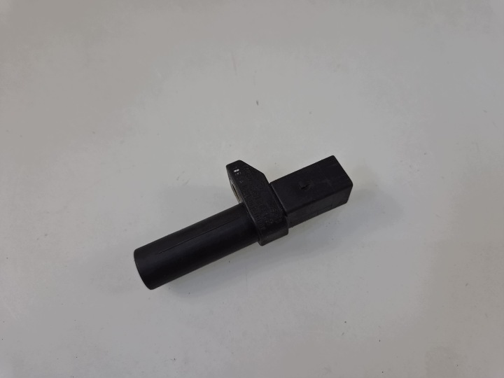 Capteur position arbre moteur sensor MERCEDES SMART II 0.6 0261210142