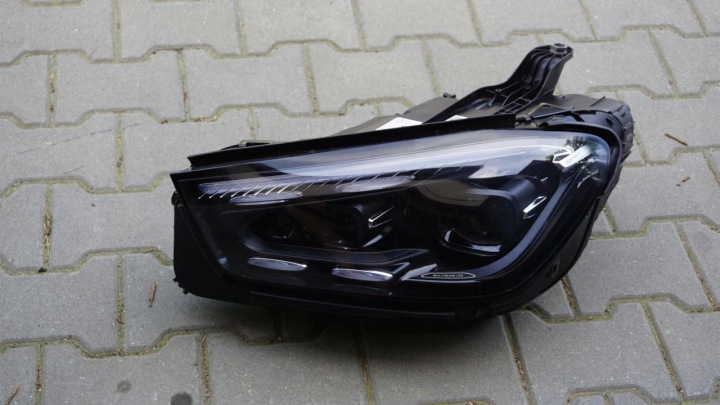 MERCEDES GLE 167 LIFT - links Licht MULTIBEAM LED
