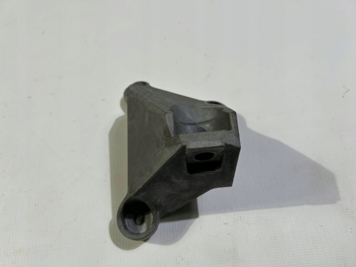 engine mount right holder right Chevrolet Camaro 3.6 2009