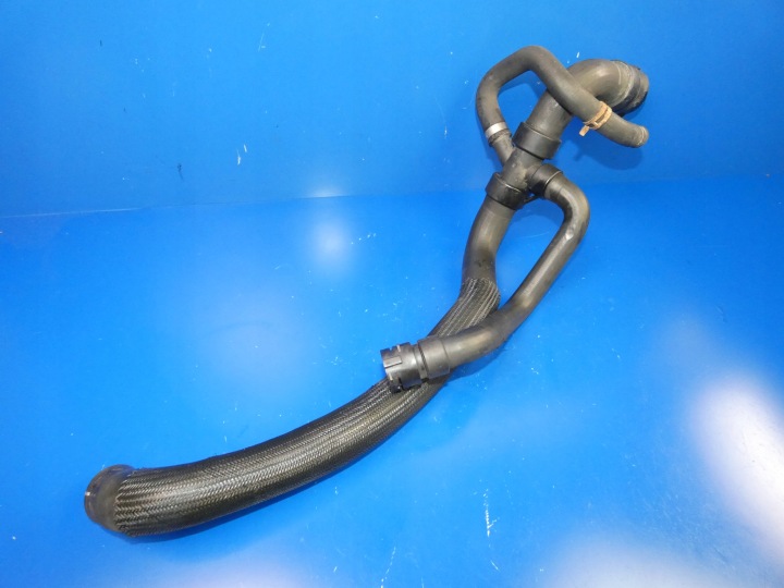XC60 et S60 II V60 2.4 D5 D3 Tuyau flexible Tuyaux d’eau TROJNIK