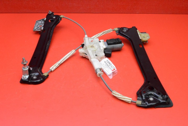 window regulator left front EU A61041-112 MERCEDES CLA C117 sedan 13-16