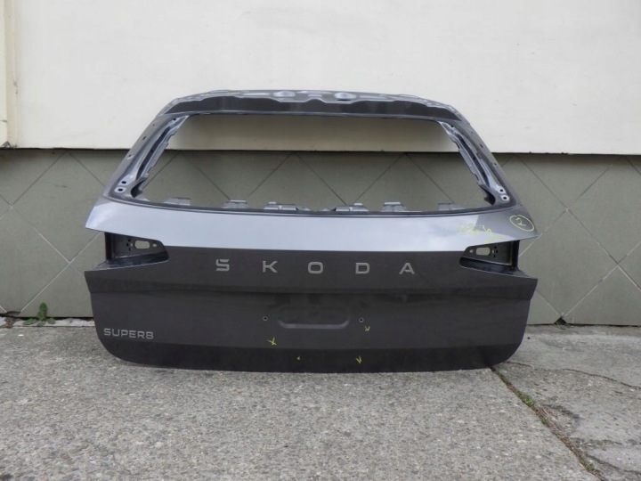 SKODA SUPERB IV 4 KOMBI 2024- Heckklappe