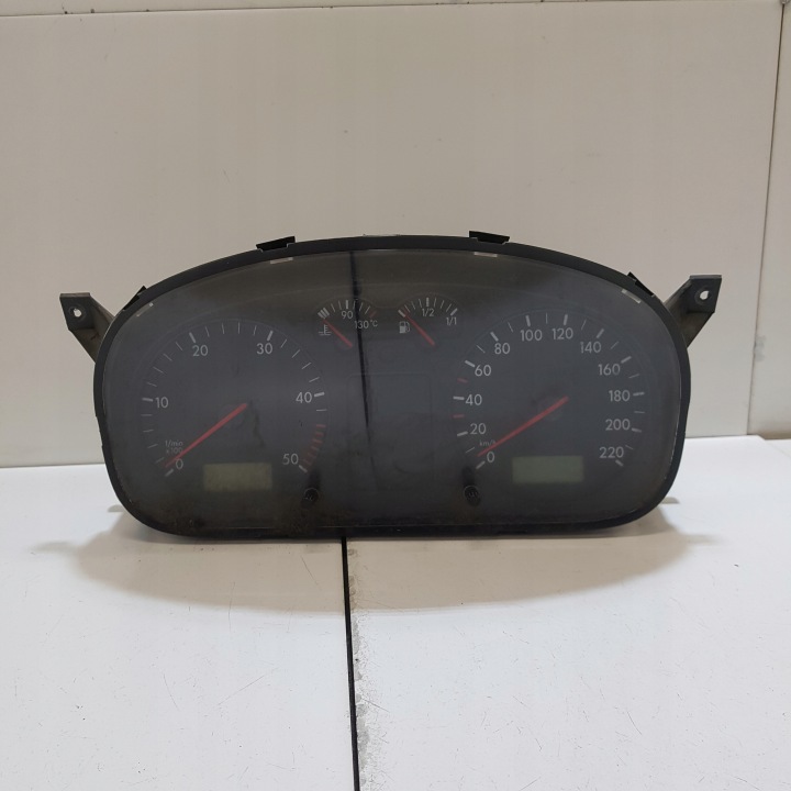 OROLOGIO quadro strumenti TACHIMETRO contagiri VOLKSWAGEN T4 2.4 D 7D0920805D