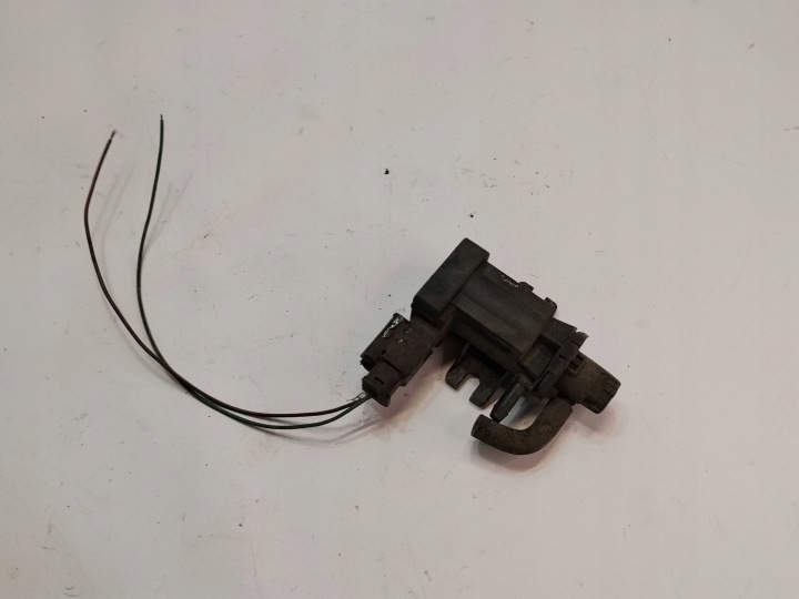 valve vacual Ford Focus C-MAX Peugeot CItroen 9652570180
