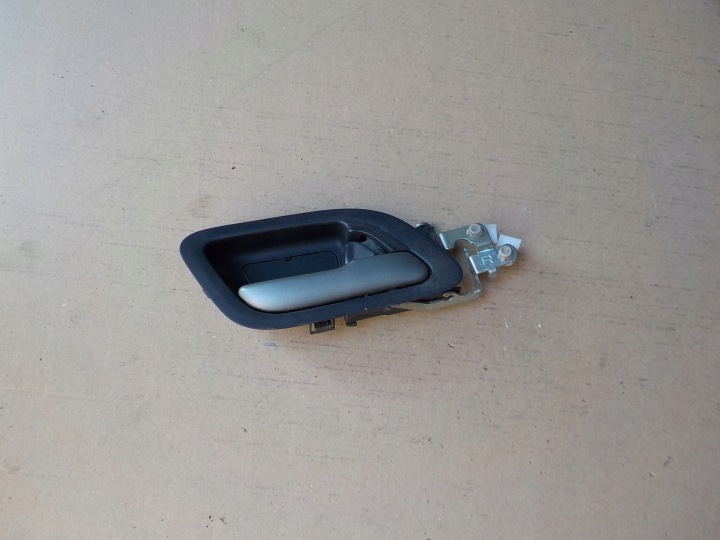 Poignée Droite Avant honda FR-V 2007r