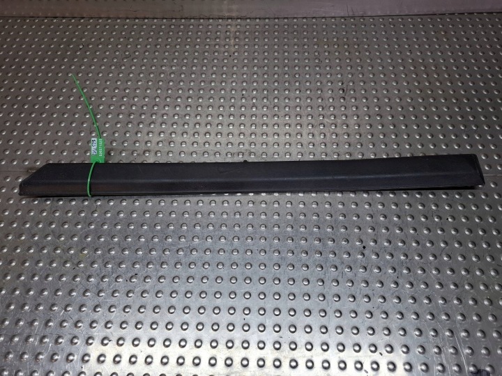 moulding door left rear part 1H4853753 VW GOLF III
