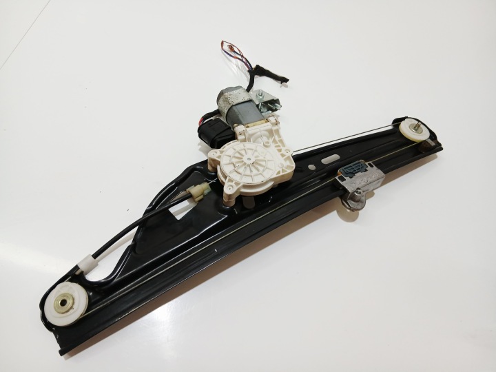 fensterhebermotor rechts heck BMW E60 E61 7034388 (0000565)