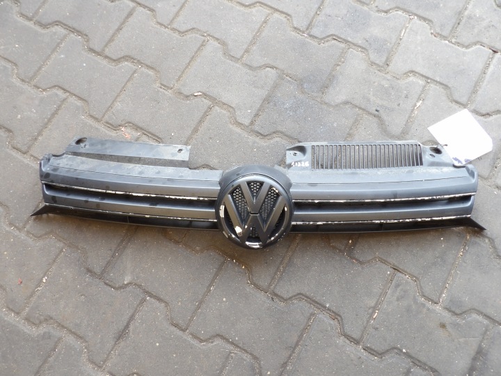 VW Golf VI 1,4 TSI maska