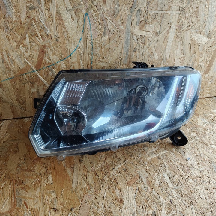 Reflektor vorne Seite links Renault Sandero II 260604111R UK