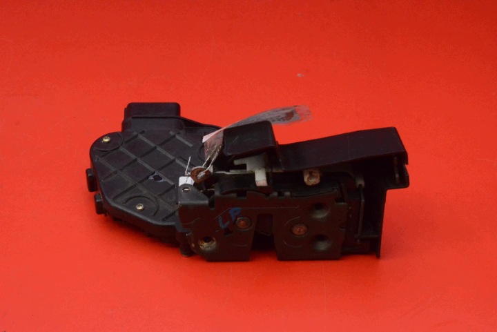 de la serrure portière gauche avant avant EU 30753658 VOLVO XC60 1 et LIFT 13-17