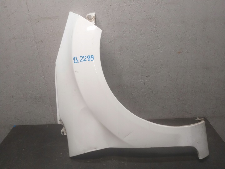 fender front right FORD FIESTA MK7