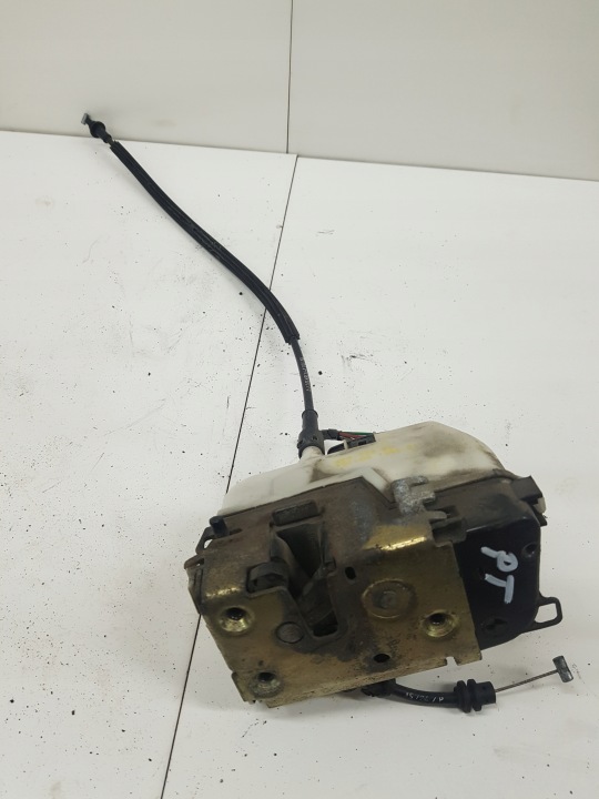 de la Serrure Portière Droite Arrière Arrière CITROEN C3 4697738 6PIN