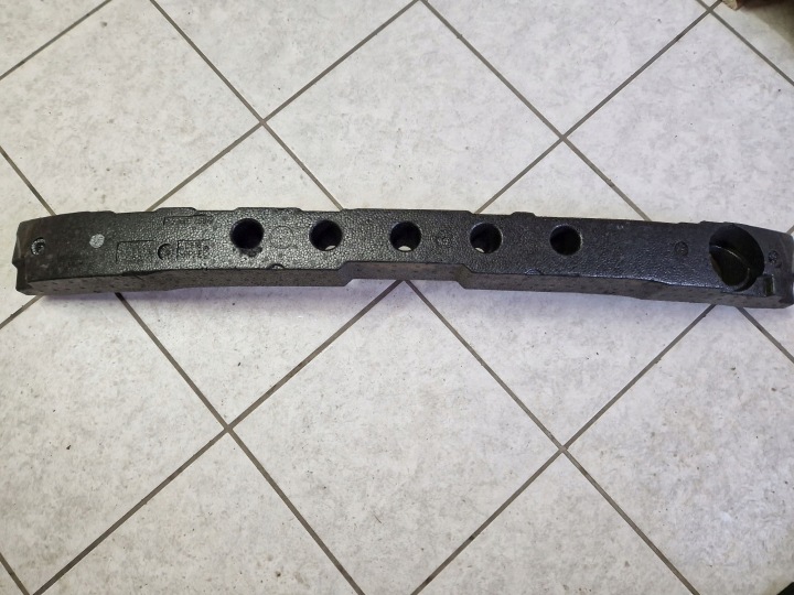 PIANKA ABSORBER PARE CHOC AVANT FIAT 500 LIFT 2015R->
