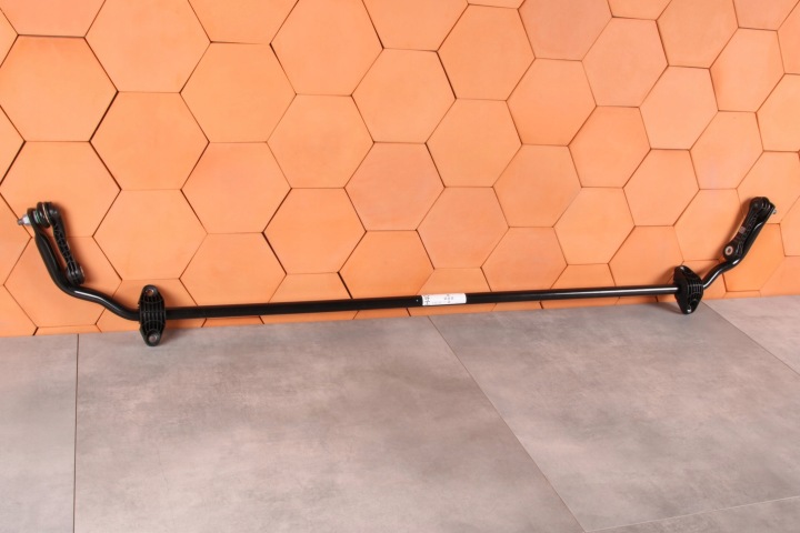 BMW X1 U11 X2 U10 anti roll bar rear part rear bar 6897840 27 km !!!