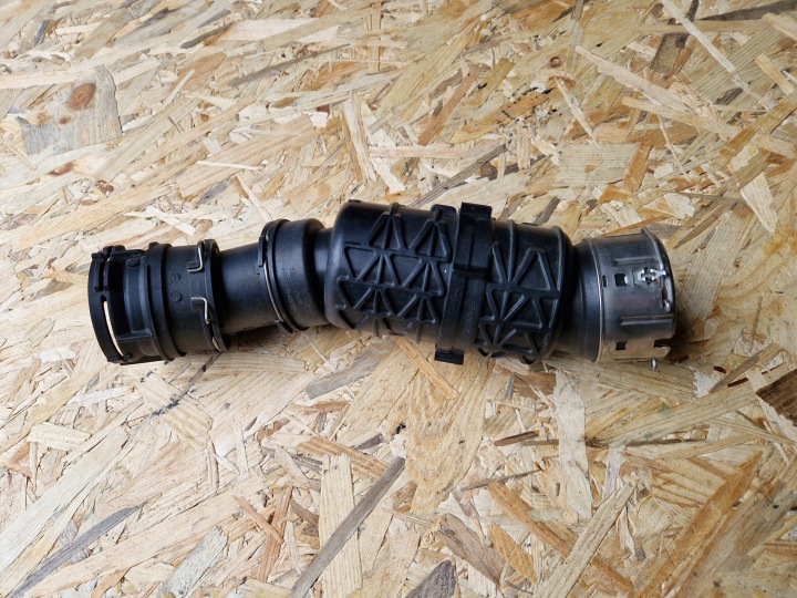 pipe tube wiring air VOLVO XC90 2.0D 5800637540