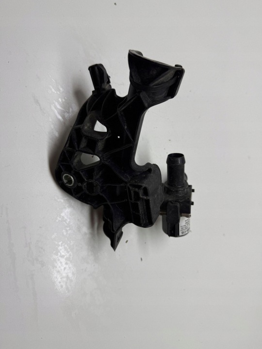 Čerpadlo pro oběh vody Ford F150 2021 JL3418495CB 7