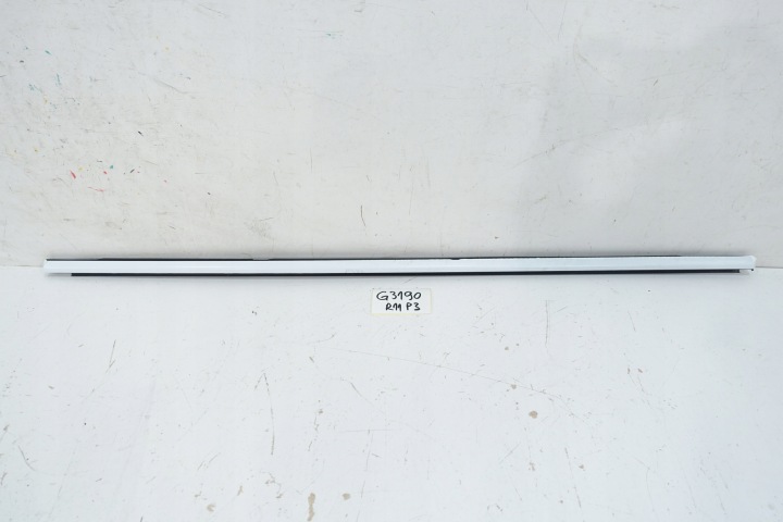 SKODA OCTAVIA IV 2019- moulding dust windows door right rear part 5E7839476C