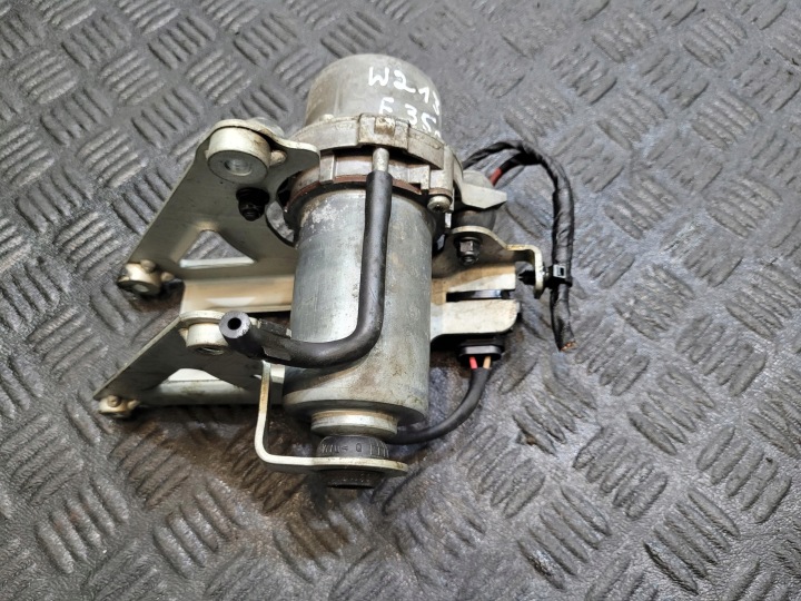 pump vacual A0004303832 MERCEDES E 350 W213 2.0 CGI HYBRID