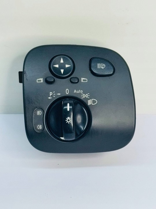 vypínač světel Mercedes-Benz C W203 A2035450904 A2035450904