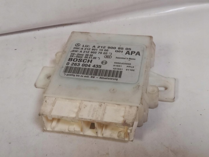 Bedienteil modul PDC MERCEDES E-KLASA W207 A2129009505 09-16
