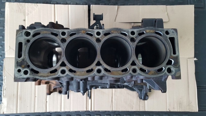 Blok of the engine Citroen C5 2,0 HDI 10DYZD