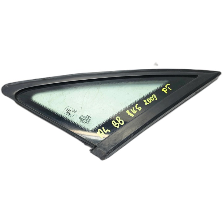 vitre carrosserie droite arrière AUDI A4 B8 berline 8K5 2009R
