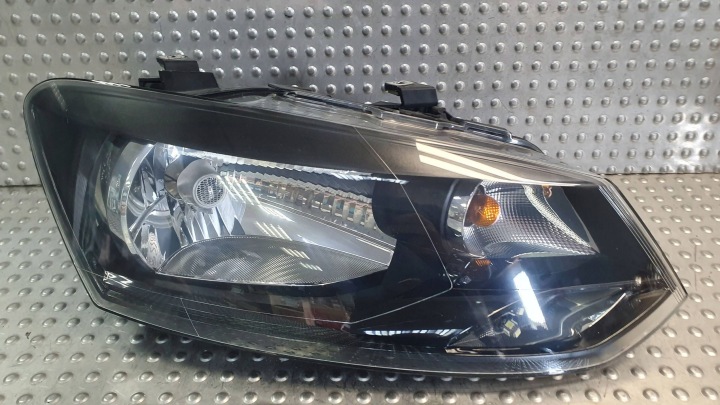far prednji dio desna VW POLO 6R 6R1941016E 08