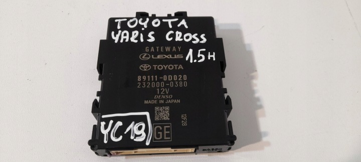 Toyota Yaris Cross Sterowniki Gateway 891110D020 (YC19)