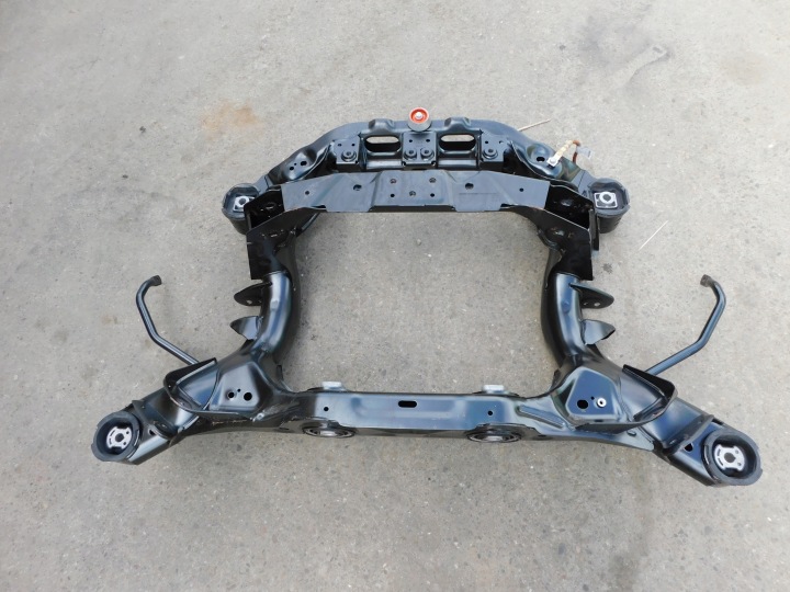 träger Achsträger Fahrschemel heck Versteifung poprzeczne BMW i4 G26 6895128-01
