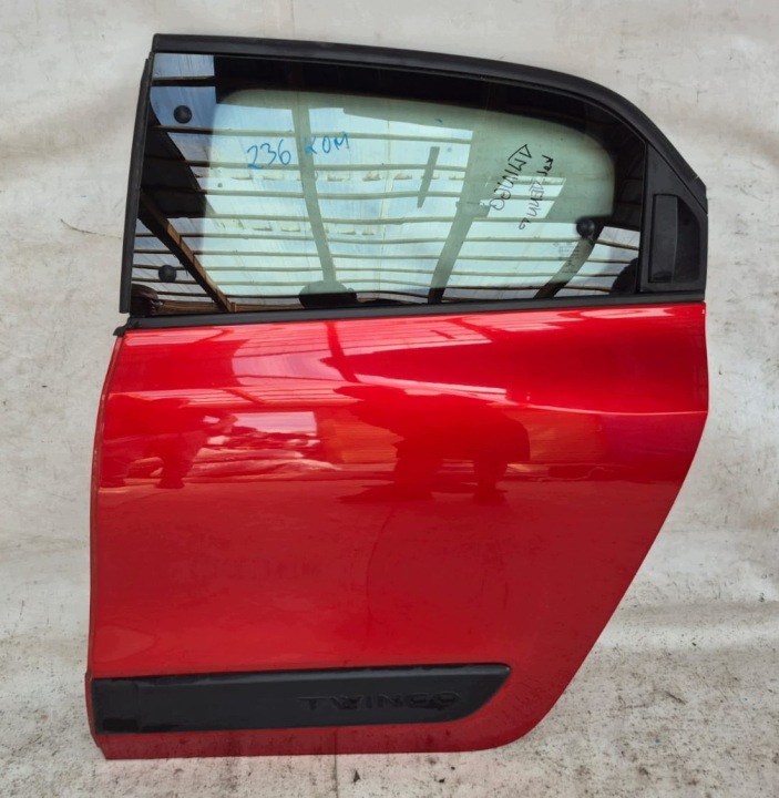 RENAULT TWINGO III 3 14- dveře levé záď zadní LAK.TENNP