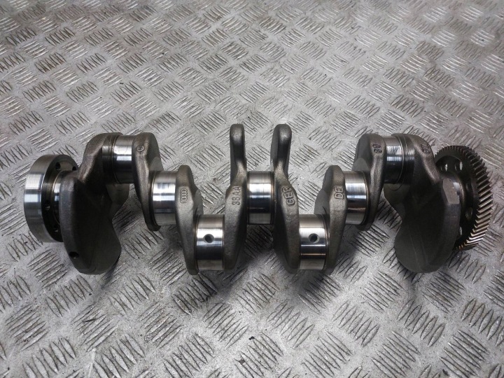 ALBERO MOTORE AUDI Q5 8R 38AA CAHA 03G105212C 2.0 TDI