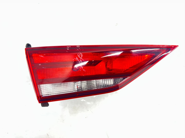 sinistra posteriore fanale faro del cofano DO AUDI A3 8V berlina 12-16 8V5945093