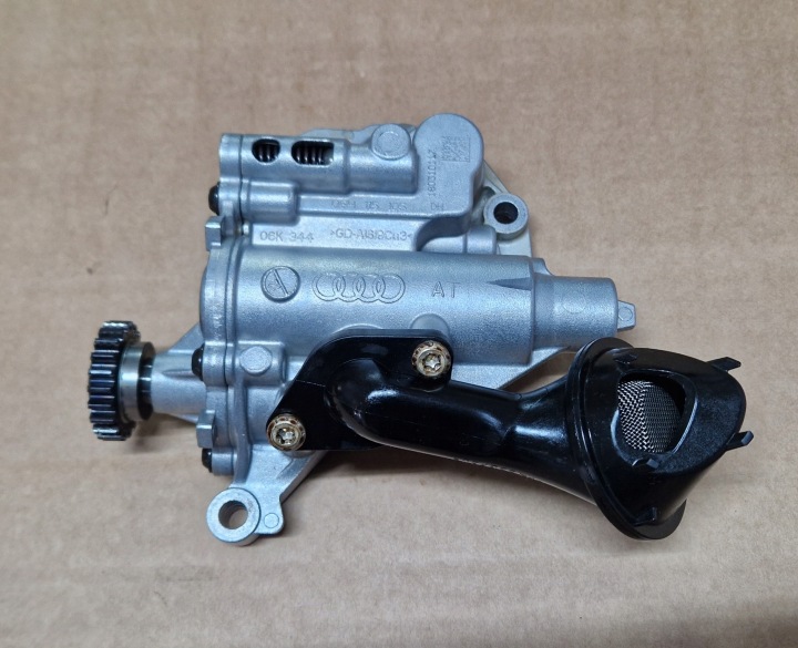 oil pump 06H115105DH VW SKODA as new original