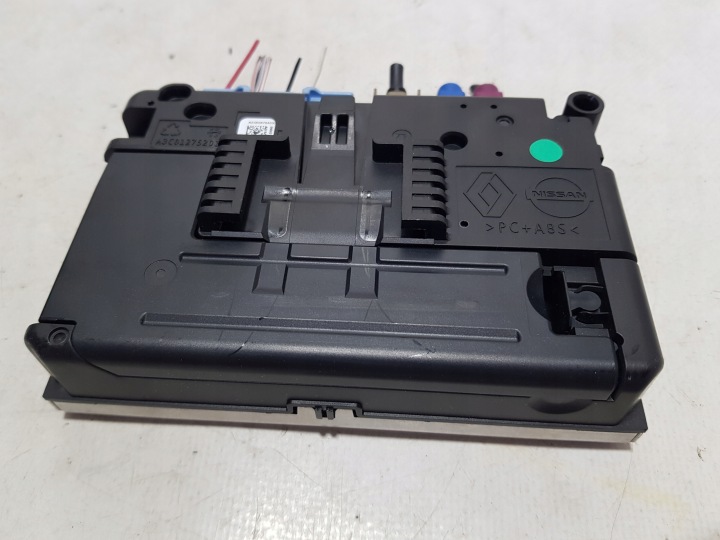 modul Bedienteil der Navigation RENAULT ZOE II 2591A7377R A3C0067640301