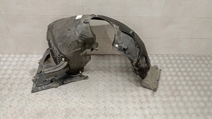 BMW X1 U11 podblatník pravé předek přední 9465700 9465704 9883606