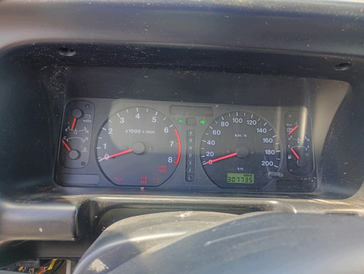 budíky budiky otáčkomer ISUZU TROOPER II 2 92-02 3.5 V6 307735km
