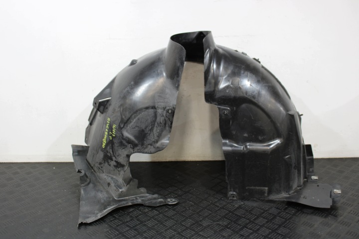 Pare soleil Gauche Avant A2466900830 MERCEDES CLA W117
