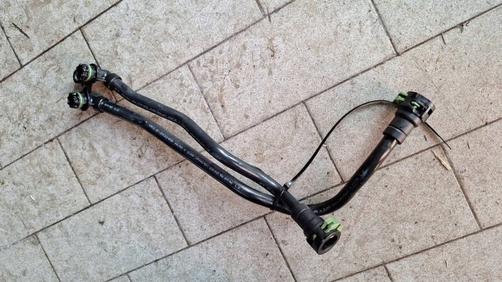 vedení chladiče oleje převodovky BMW 5 G30 G31 G38 8654880 8654879