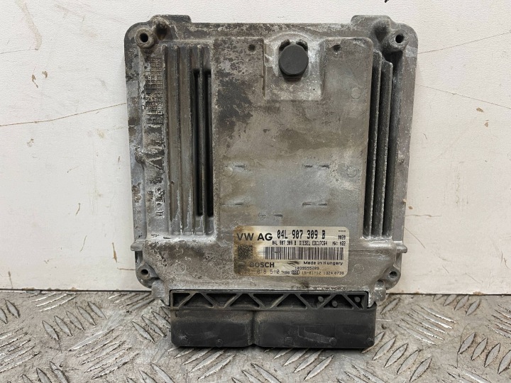 computer control unit of the engine SKODA OCTAVIA 3 III 12- 1.6 TDI 04L907309B