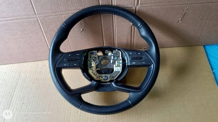 HYUNDAI BAYON 2021- Volant Cuir, en cuir MULTIFUNKCJA 96720Q0170DX5
