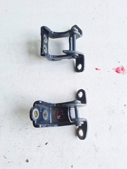 HONDA CR-V VI 2023-> hinge door left rear part 2SZT