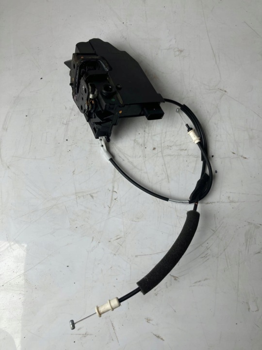 de la Serrure Portière Gauche Avant PEUGEOT 308 T9 9810309480