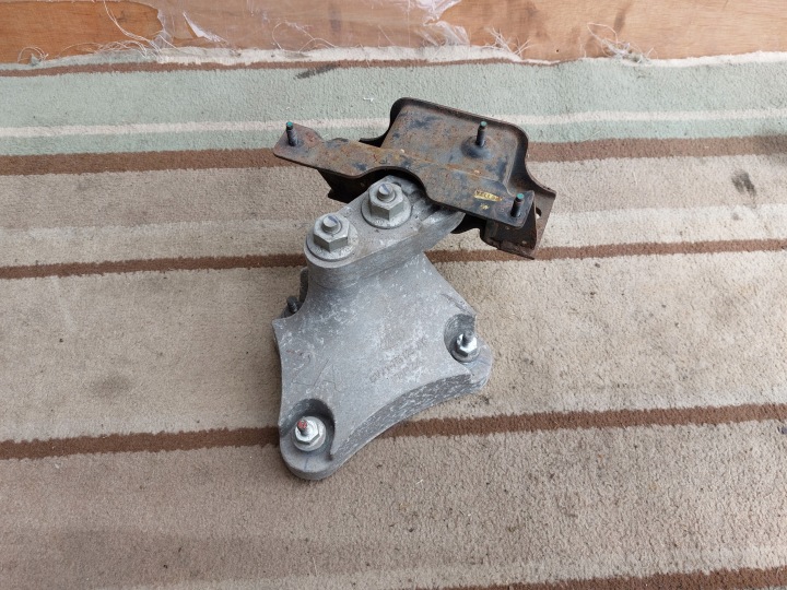 supporto Supporto motore staffa fissaggio CV217M125AC FORD ECOSPORT 1.5 B 14r